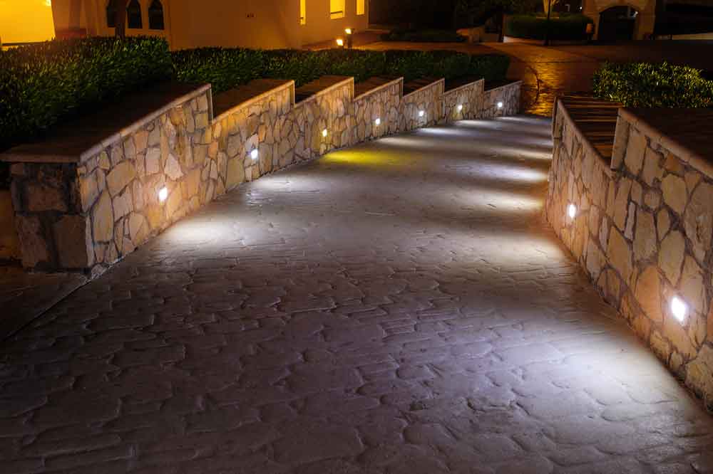 outdoor-path-lighting
